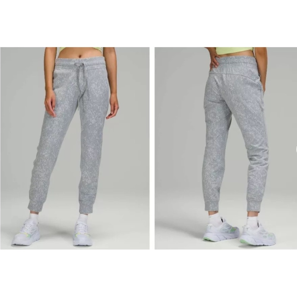 Lululemon Women’s Ready to Rulu High Rise Jogger. Size 12. Grey High Rise.